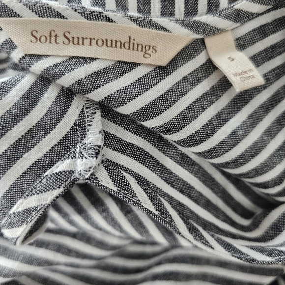 Soft Surroundings Grey Stripe Landfall Cold Shoulder Linen Tunic Top Small - Picture 5 of 6